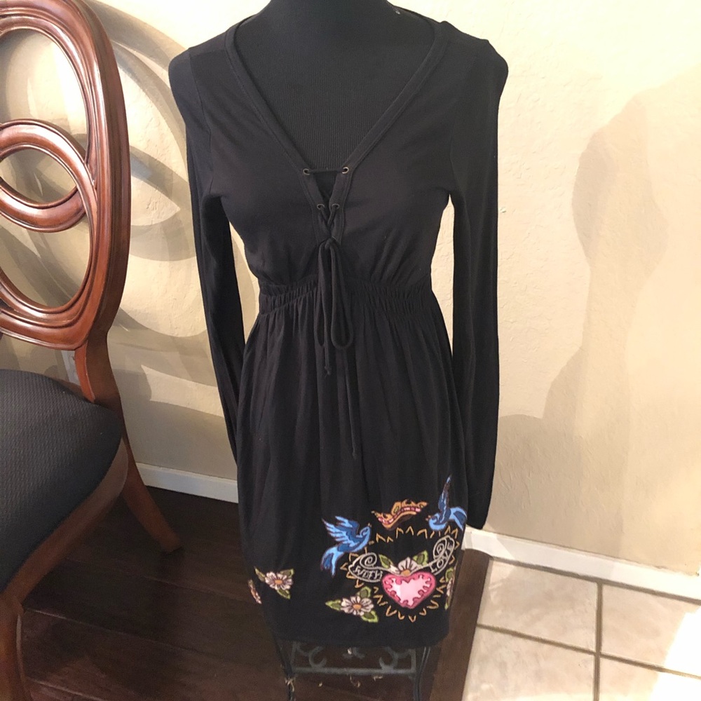 Rare hand embroidered “live with love” dress small